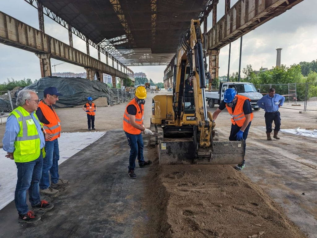 Supervisione dell'EDR di Atlas Services durante il prelievo di campioni da strisce.